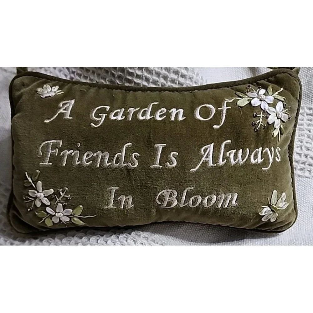 A Garden Of Friends Is Always In Bloom Decorative Hanging Velvet  Pillow  Ribbon